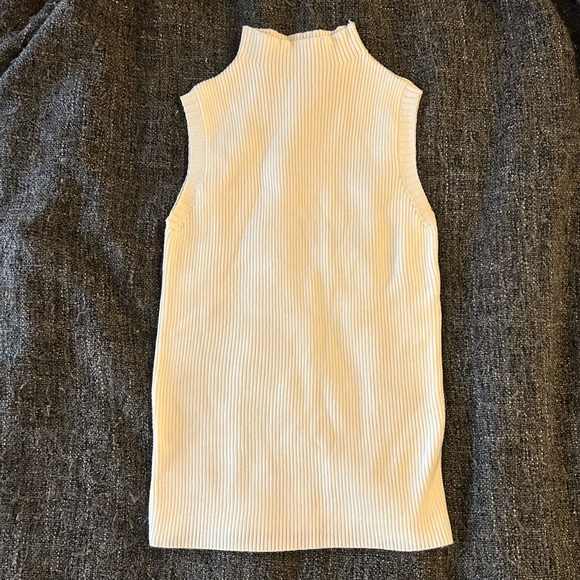 Mock neck Sleeveless Knit Top in White - Picture 5 of 8
